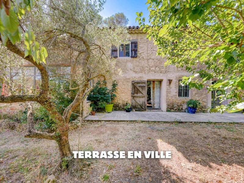 Maison à vendre, 210m², ENTRECASTEAUX