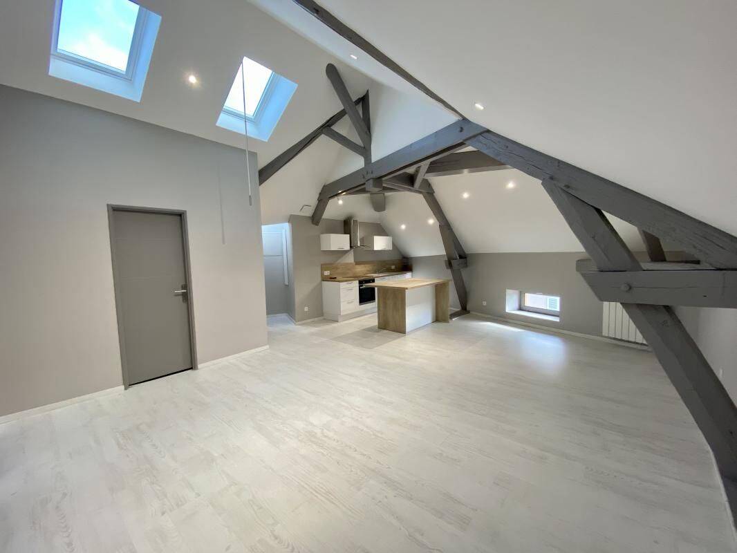 Maison à louer, 63m², SAINT ETIENNE DES OULLIERES