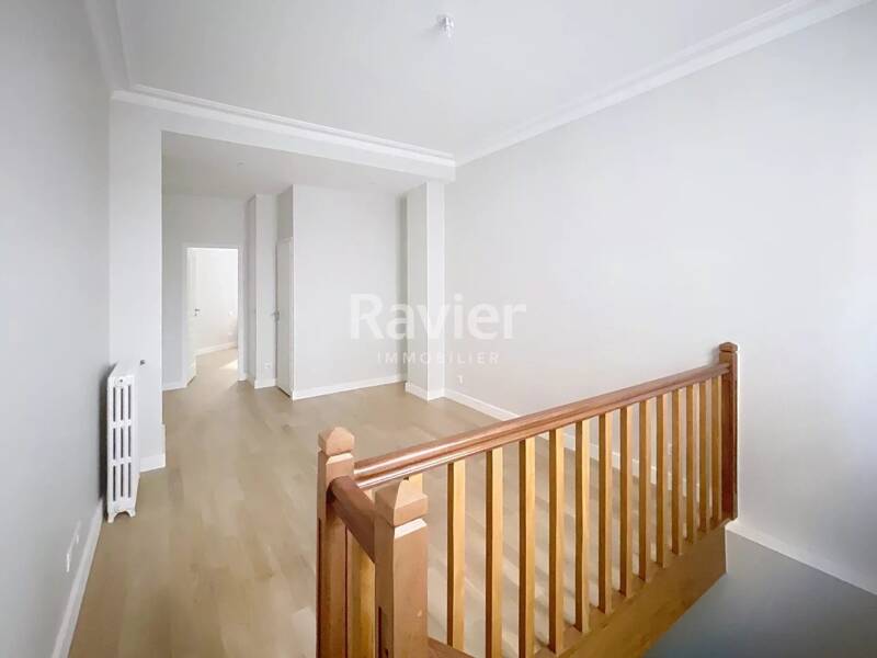 Maison à louer, 51m², PARIS 18E