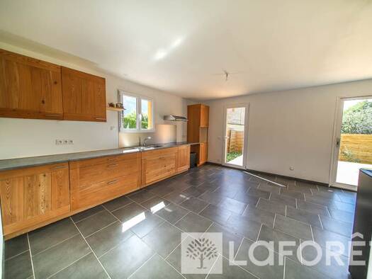 Maison à vendre 399 000 € 4 pièces 3 chambres 104 m² 300 m² de terrain Chateauroux les Alpes 05380