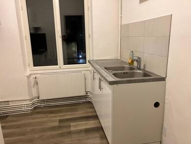 Appartement à louer 500 € 3 pièces 2 chambres 52 m² 1er étage Faiencerie Gien 45500