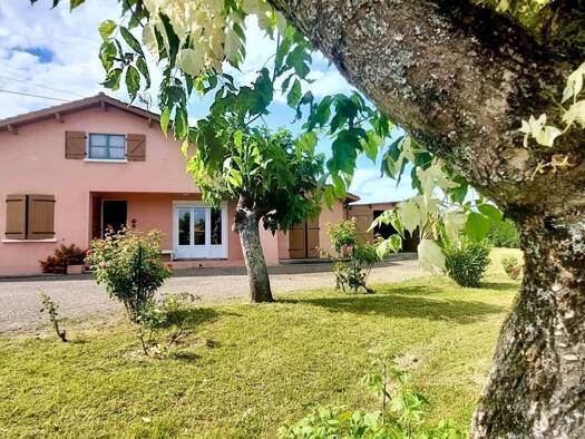 Maison à vendre 197 000 € 4 pièces 3 chambres 101 m² 3 944 m² de terrain Vergoignan 32720