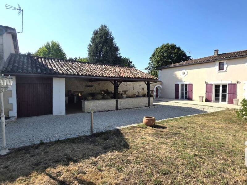 Maison à vendre, 283m², MONTENDRE