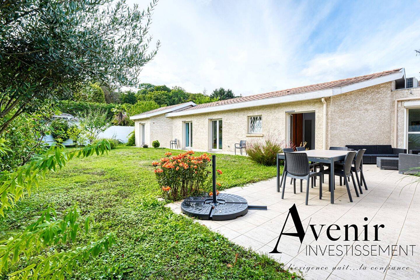 Maison à vendre, 246m², COLLONGES AU MONT D'OR