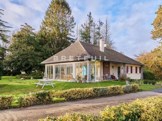 Maison de plain-pied à vendre 420 000 € 5 pièces 3 chambres 132 m² 15 526 m² de terrain Quetteville 14130