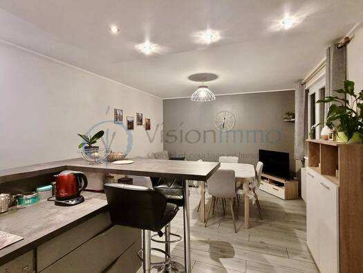 Appartement à vendre 170 000 € 3 pièces 2 chambres 51 m² 1er étage Sud Morteau 25500