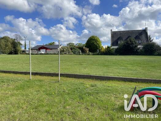 Terrain constructible viabilisé à vendre 124 900 € 700 m² de terrain Pluguffan 29700