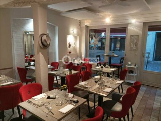 Restaurant à vendre Fonds de commerce 318 000 € 42 m² d'espace de restauration Tours 37000