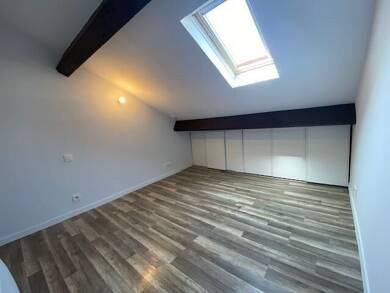 Duplex à louer 940 € 3 pièces 2 chambres 45,5 m² 1er étage Saint Nicolas Cannes 06400