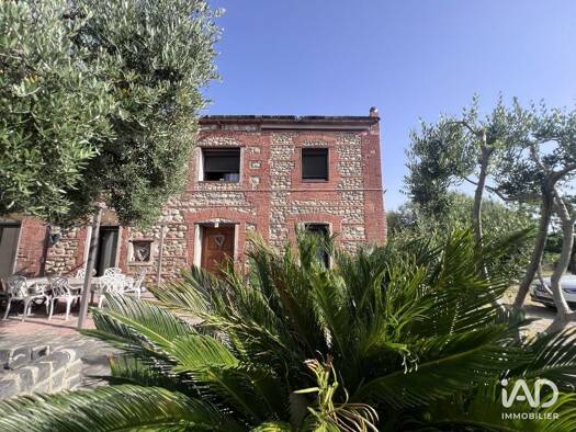 Maison à vendre 430 000 € 4 pièces 3 chambres 172 m² 3 487 m² de terrain Saint Assiscle-Saint Charles Perpignan 66000