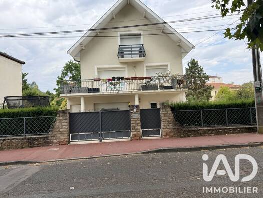 Maison à vendre 395 000 € 7 pièces 4 chambres 200 m² 392 m² de terrain Saint Jean des Vignes Chalon-sur-Saône 71100