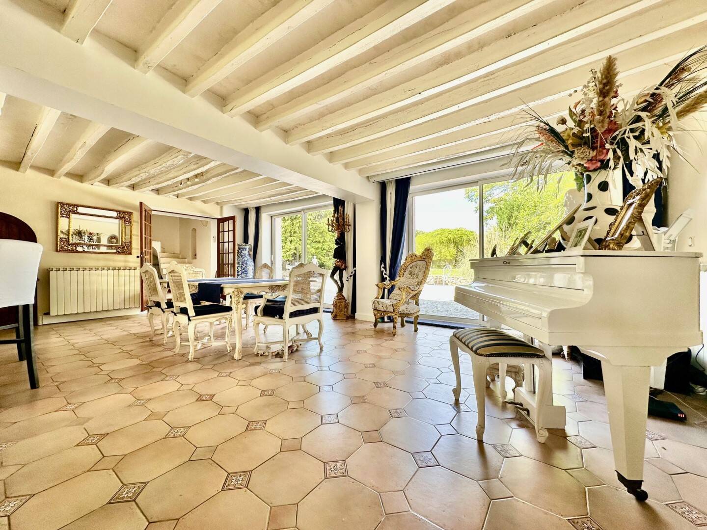 Maison à vendre, 260m², NANTEUIL LE HAUDOUIN