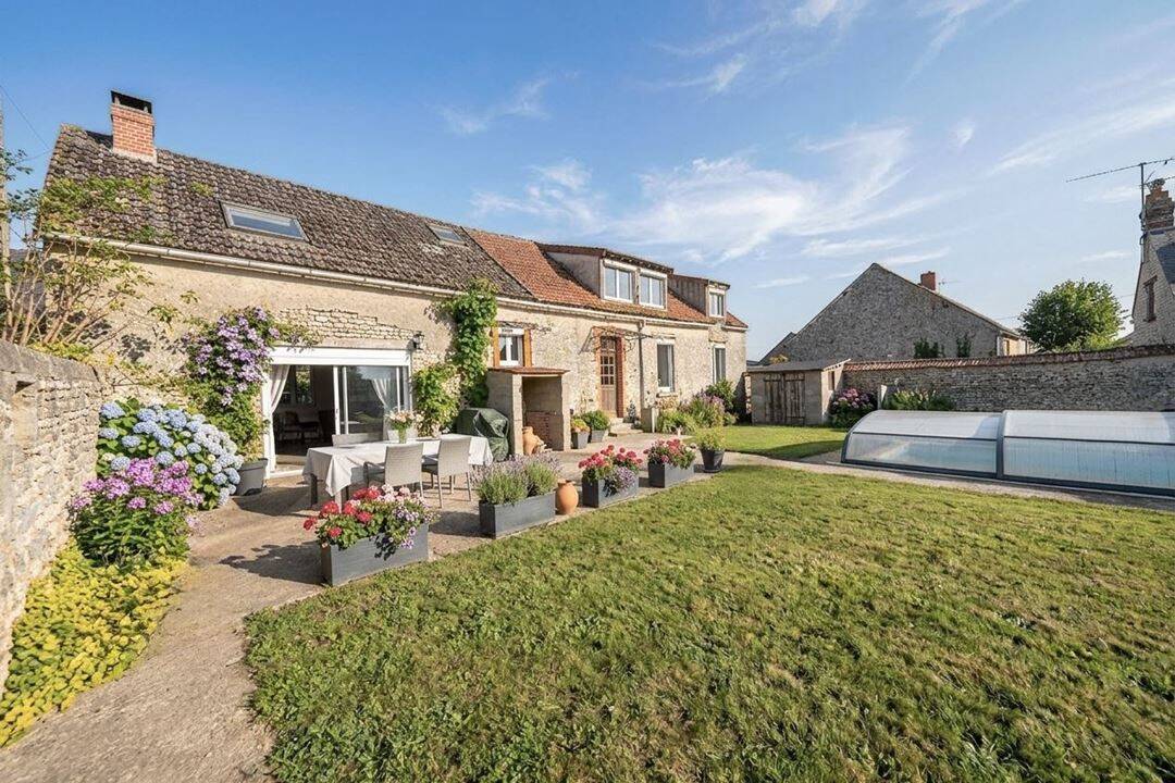 Maison à vendre, 160m², ESTOUCHES