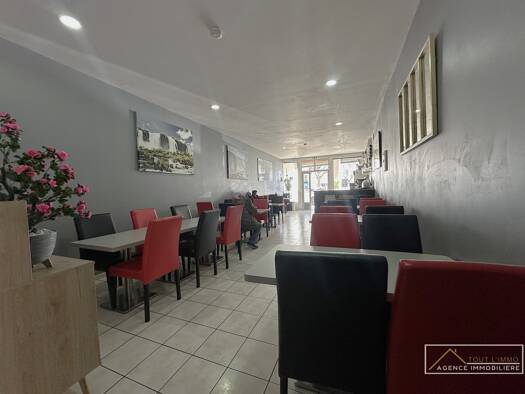 Immeuble à vendre 345 000 € 350 m² Le Péage-de-Roussillon 38550