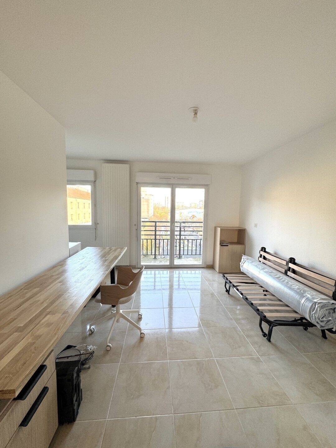 Maison à louer, 24m², VITRY SUR SEINE