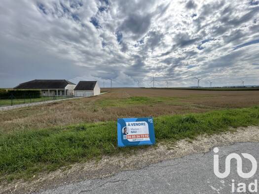 Terrain constructible viabilisé à vendre 56 000 € 1 336 m² de terrain Vélye 51130