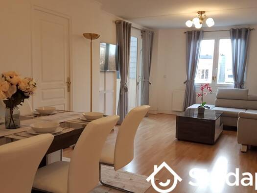 Colocation à louer - logement étudiant 590 € 1 pièce 1 chambre 12 m² 3ème étage Ville Nouvelle-Centre Est Noisiel 77186
