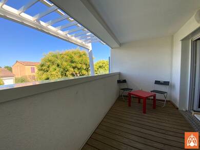 Appartement à louer 880 € 2 pièces 1 chambre 37 m² Étage 1/2 Les Crozes-Les Broquetiers-Lurian-Les Entrages-Pignarde Salon de Provence 13300