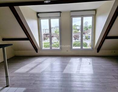 Appartement à vendre 109 000 € 1 pièce 32 m² 3ème étage Saint-Fargeau-Ponthierry 77310