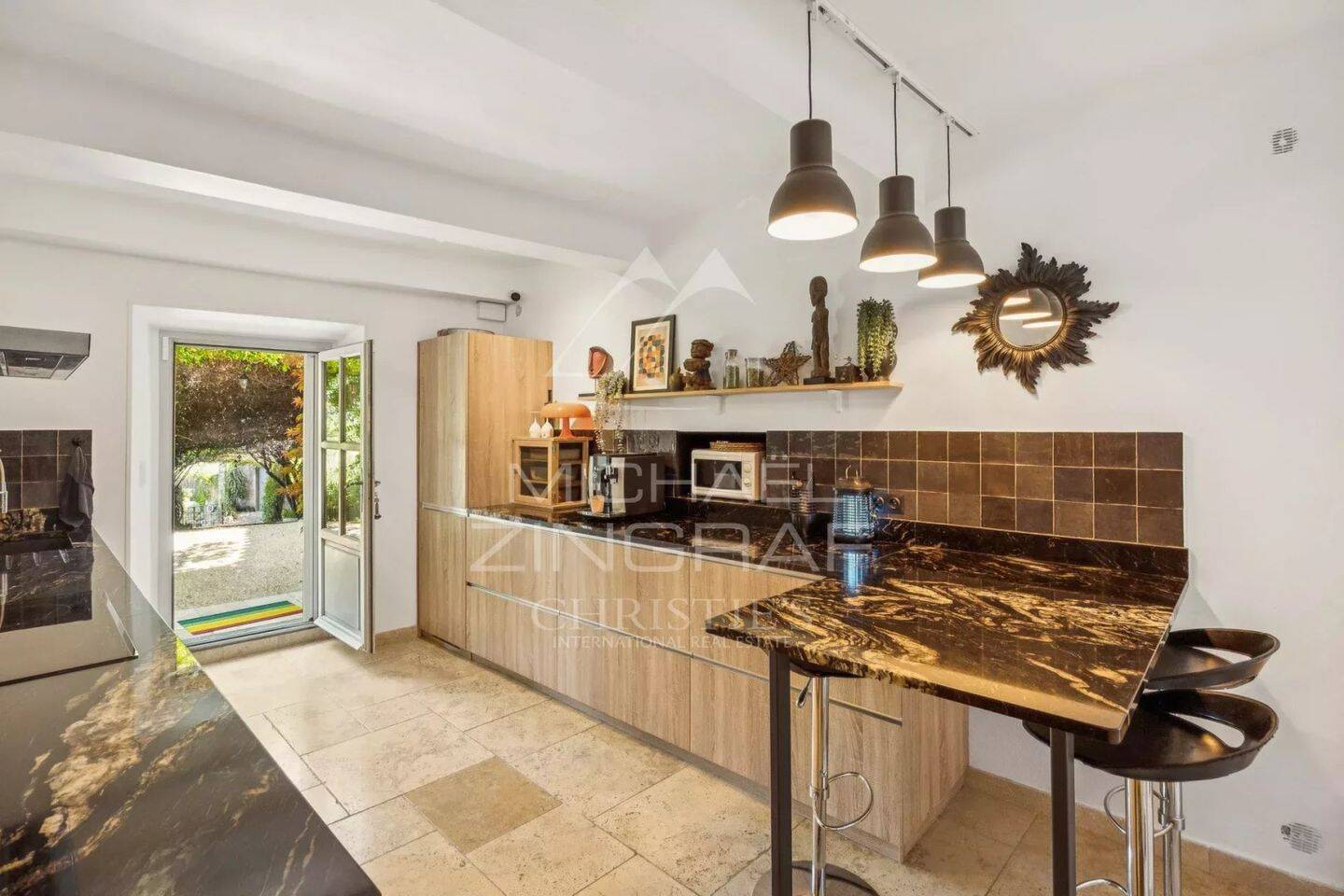 Maison à vendre, 325m², FIGANIERES