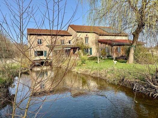 Maison à vendre 294 000 € 7 pièces 4 chambres 173 m² 27 850 m² de terrain Sainte-Marie-en-Chaux 70300