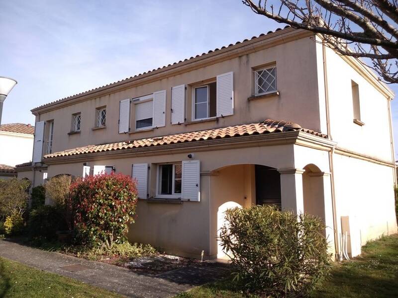 Maison à louer, 69m², PINS JUSTARET