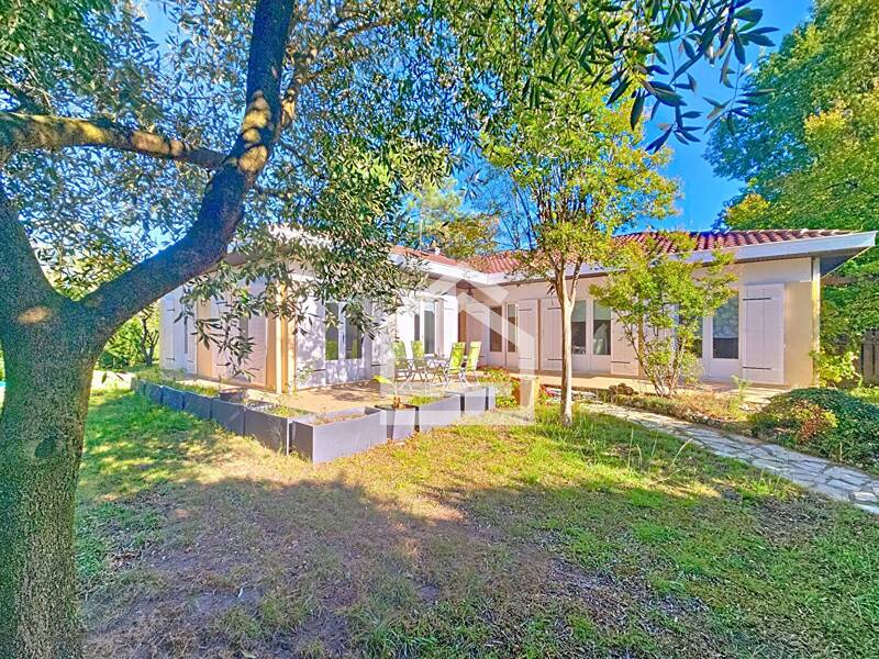 Maison à vendre, 190m², MERIGNAC