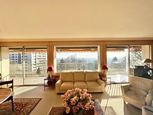 Appartement à vendre 545 000 € 5 pièces 3 chambres 135 m² Étage 1/5 Sainte-Foy-lès-Lyon 69110