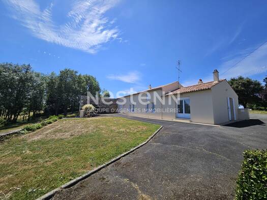 Maison à vendre 162 000 € 4 pièces 3 chambres 78 m² 15 752 m² de terrain Sérigné 85200