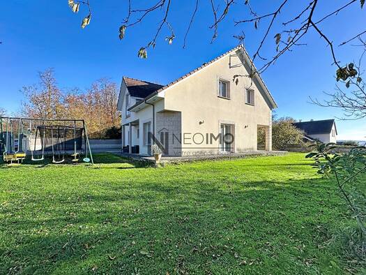 Maison à vendre 328 000 € 6 pièces 5 chambres 176 m² 1 290 m² de terrain Nord Est Neufchâteau 88300