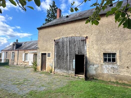Maison à vendre 65 200 € 4 pièces 2 chambres 92 m² 4 883 m² de terrain Sarzay 36230