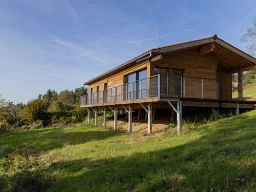 Maison de plain-pied à vendre 368 000 € 5 pièces 3 chambres 135 m² 2 147 m² de terrain Écoche 42670