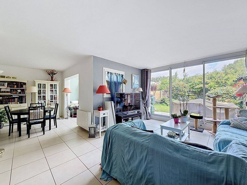 Maison à vendre, 118m², VOISINS LE BRETONNEUX