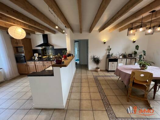 Duplex à vendre 209 000 € 7 pièces 3 chambres 104 m² RDC Roche-la-Molière 42230