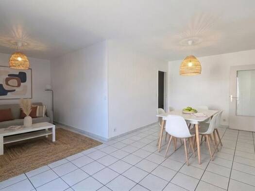 Appartement à vendre 205 000 € 3 pièces 2 chambres 71 m² Étage 2/4 Centre Ville Cluses 74300