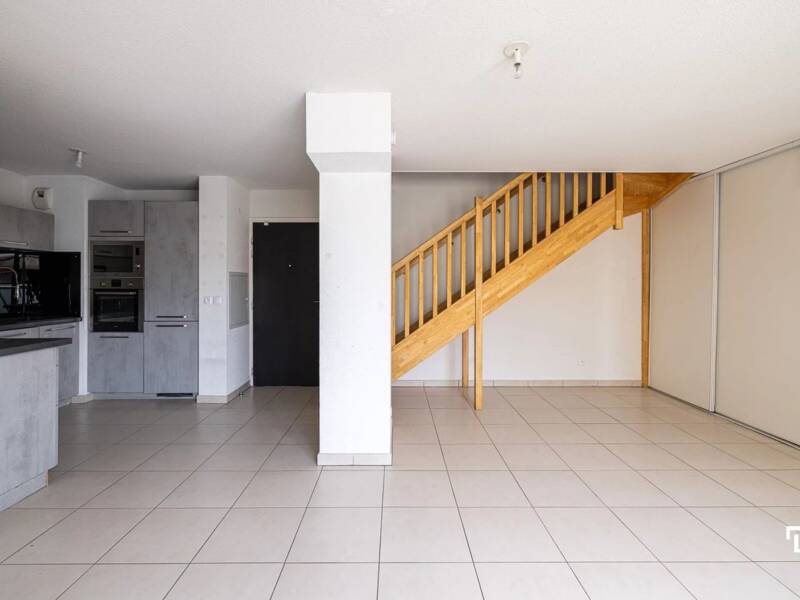 Maison à louer, 70m², MARSEILLE 10E