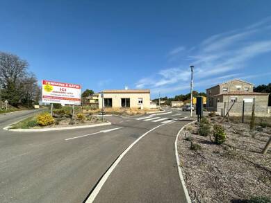 Terrain viabilisé à vendre 114 000 € 578 m² de terrain Est Nord Vaison-la-Romaine 84110