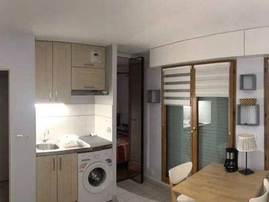 Appartement à louer - logement étudiant 900 € 2 pièces 1 chambre 24 m² 1er étage Bourg-la-Reine 92340