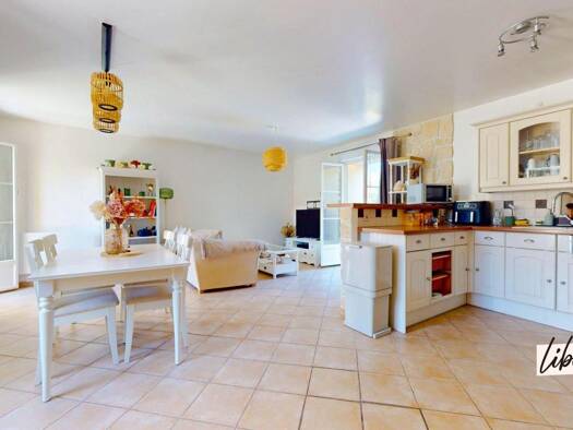 Ferme à vendre 289 000 € 5 pièces 3 chambres 98,7 m² 873 m² de terrain Bernes-sur-Oise 95340