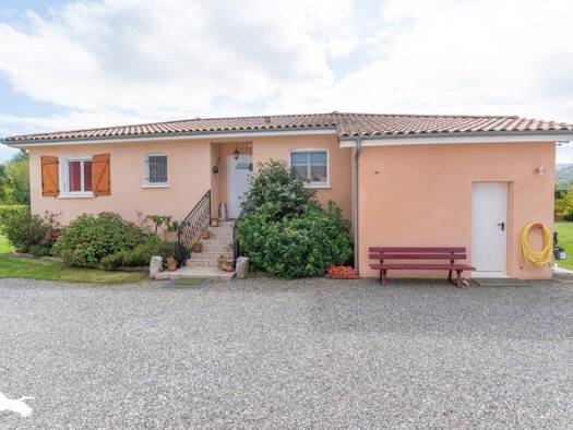 Maison de plain-pied à vendre 275 500 € 4 pièces 3 chambres 120 m² 3 500 m² de terrain Tibiran-Jaunac 65150