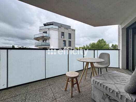 Appartement à vendre 327 000 € 3 pièces 2 chambres 59 m² Étage 2/5 Grands Champs Romainville 93230