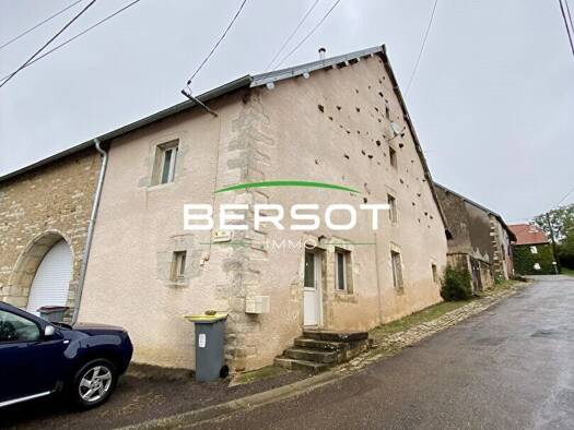 Maison à louer 630 € 5 pièces 4 chambres 137 m² Noroy le Bourg 70000