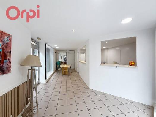 Local commercial à louer 650 € 40 m² de surface de vente Secteur Centre Rivesaltes 66600