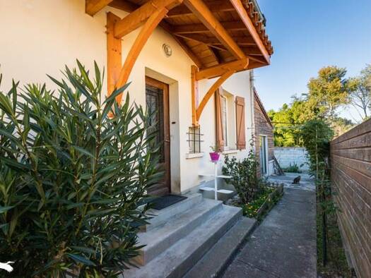 Maison à vendre 135 000 € 9 pièces 6 chambres 181 m² 444 m² de terrain Salies-du-Salat 31260