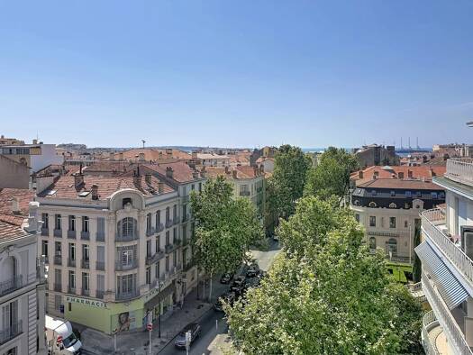 Appartement à vendre 530 000 € 4 pièces 3 chambres 94,77 m² Étage 7/7 Carnot Cannes 06400