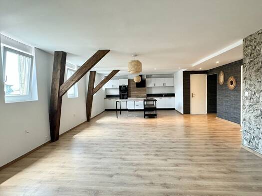 Duplex à vendre 275 000 € 5 pièces 3 chambres 112,8 m² Étage 3/3 Haut du Lièvre-Gentilly Nancy 54000