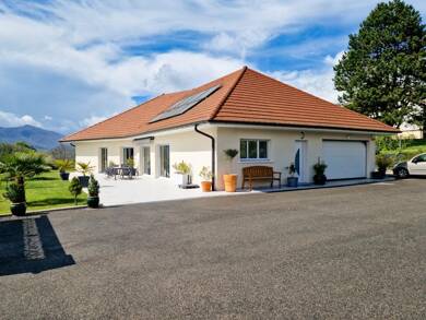 Villa à vendre 590 000 € 5 pièces 4 chambres 160 m² 1 400 m² de terrain Belley 01300