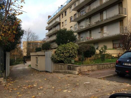 Parking à vendre 14 000 € 10 m² Centre Ville Fresnes 94260