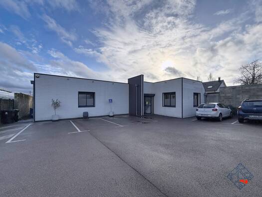 Local d'activités à vendre 490 000 € 150 m² d'espace de stockage Saint-Étienne-du-Rouvray 76800