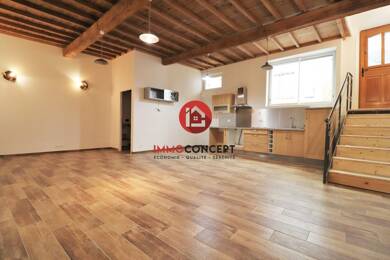 Appartement à louer 840 € 4 pièces 3 chambres 101 m² RDC Centre Ville Laudun-l'Ardoise 30290